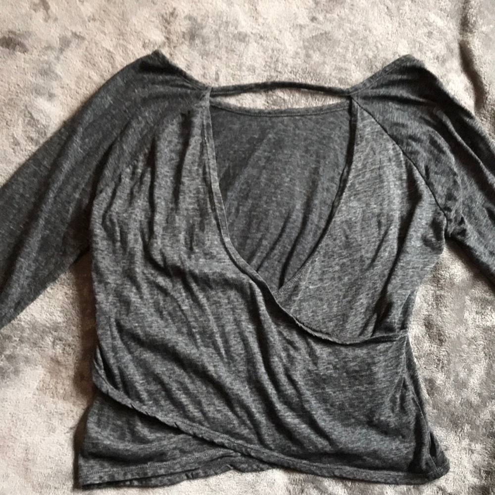 open back 3 quarter sleeve top